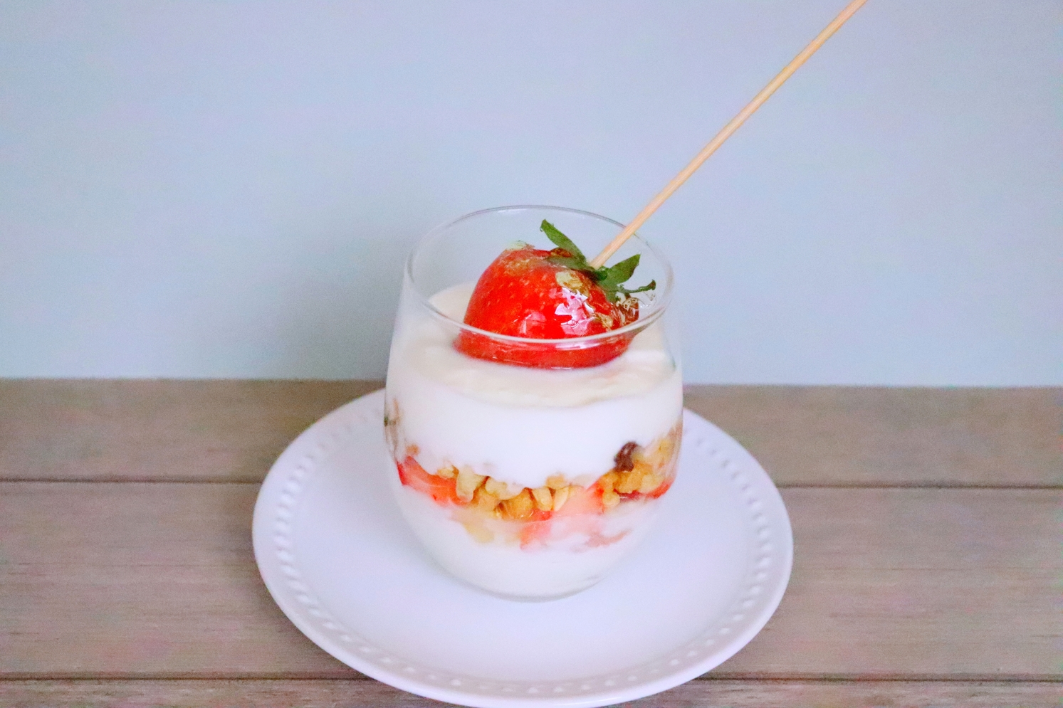 いちご飴ヨーグルトパフェの作り方レシピ 簡単スイーツ かんたんかわいい姫ごはん 栄養士 和田良美のオフィシャルサイト